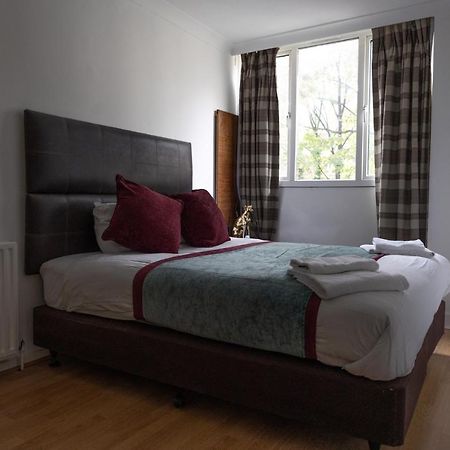 London - 4 Bed - Sleeps 8 - Garden - Pet Friendly Villa Buitenkant foto